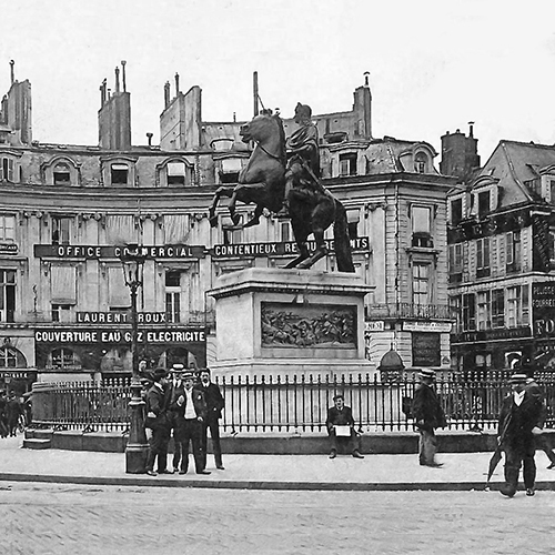 Photo de la rue du showroom historique d'Edmond-Petit au 23 rue du mail à Paris dans le 2ème arrondissement